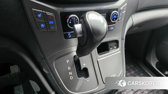 Hyundai The New Grand Starex id 4587518 из Кореи 29