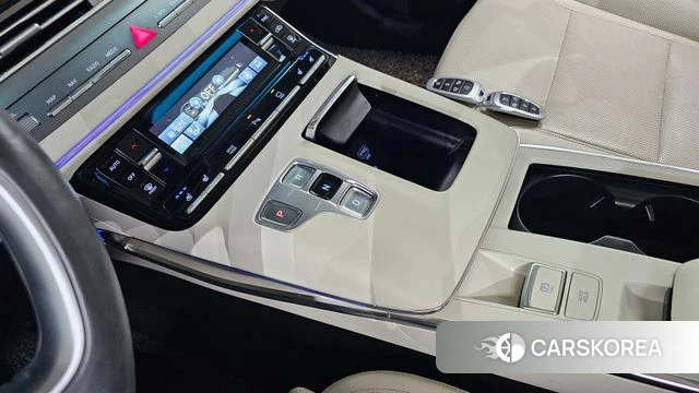 Hyundai The New Grandeur IG Hybrid id 4231568 из Кореи 31