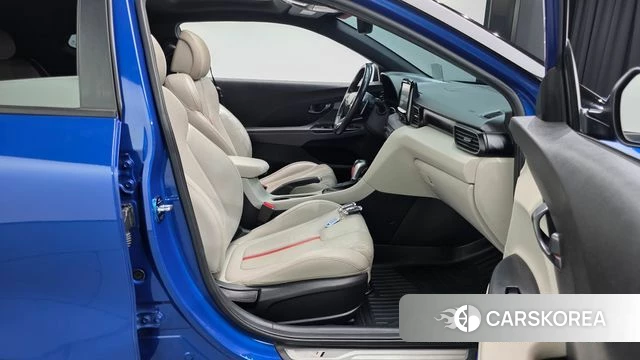 Hyundai Veloster (JS) id 3853607 из Кореи 19