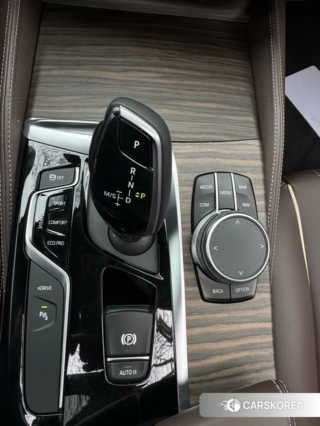 BMW 5 series PHEV id 4227875 из Китая 9