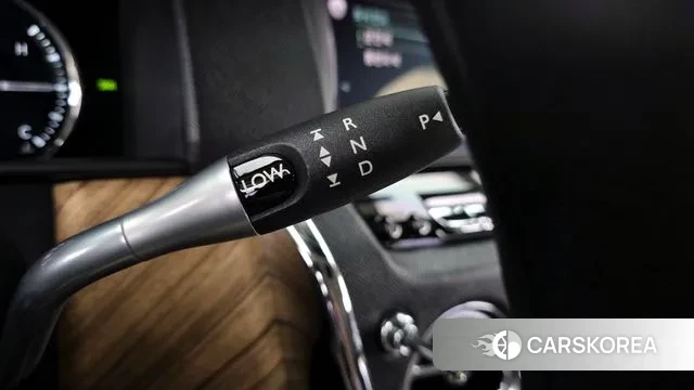 Rolls-Royce Cullinan id 3246752 из Кореи 19