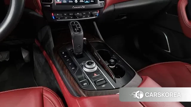 Maserati Levante id 3275717 из Кореи 19