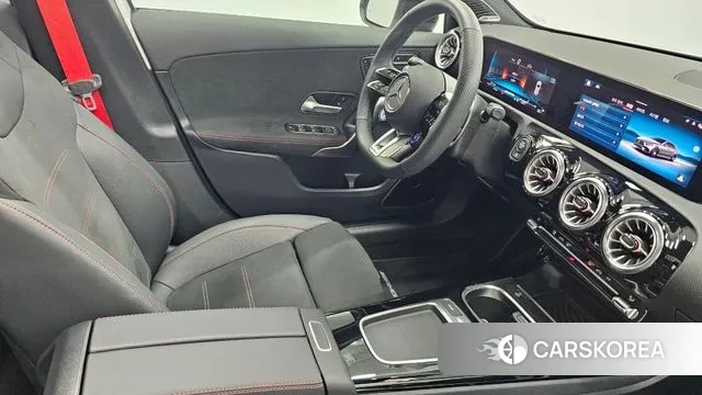 Mercedes-Benz A-Class W177 id 3720635 из Кореи 16