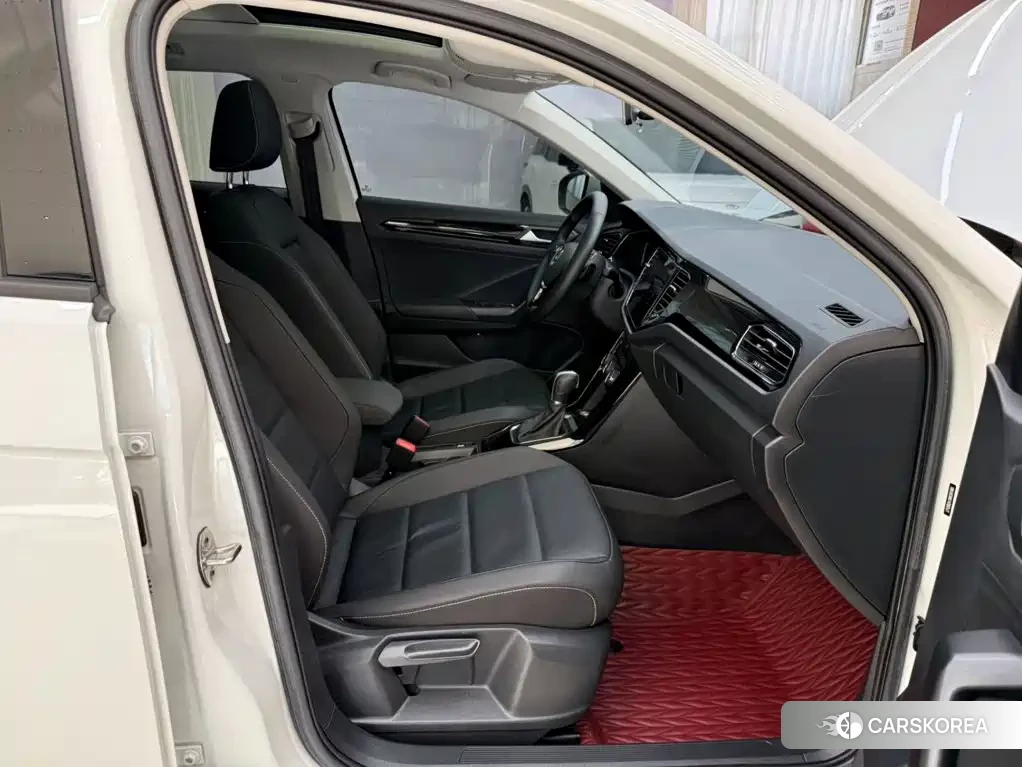 Volkswagen T-Roc id 4679753 из Китая 23