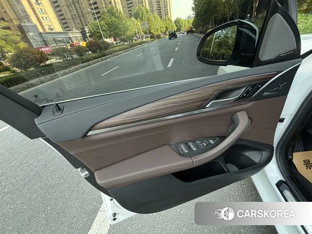 BMW X3 id 4265628 из Китая 17