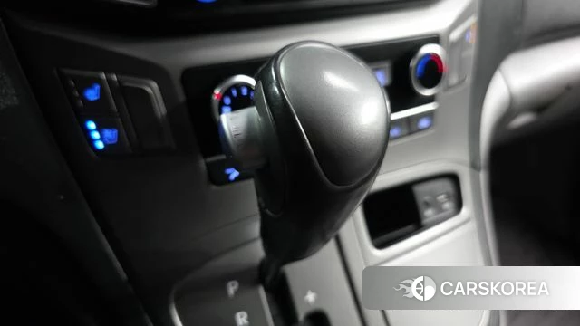 Hyundai The New Grand Starex id 3796389 из Кореи 19