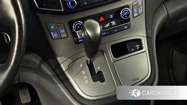 Hyundai The New Grand Starex id 3408335 из Кореи 19