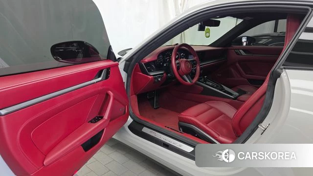 Porsche 911(992) id 4899768 из Кореи 30
