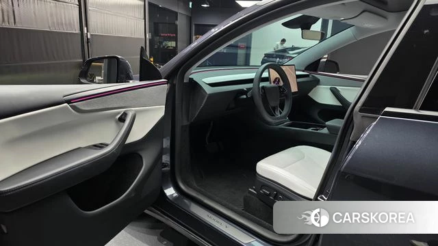 Tesla Model Y id 4584170 из Кореи 37