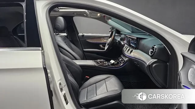 Mercedes-Benz E-Class W213 id 3038426 из Кореи 20