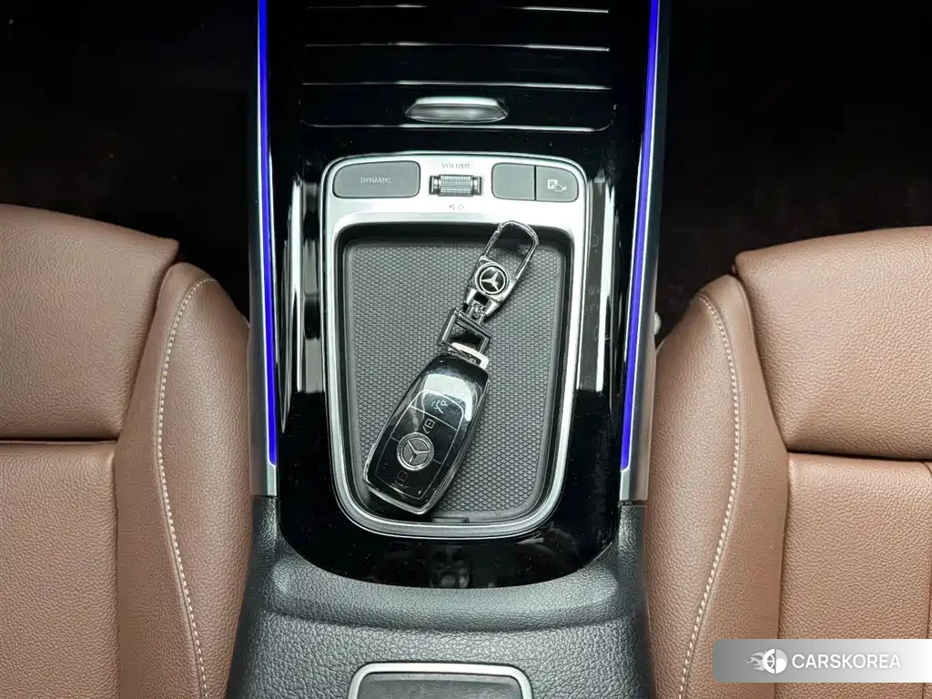 Mercedes-Benz GLB id 4622645 из Китая 15