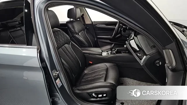 BMW 5 Series (G30) id 2994936 из Кореи 20