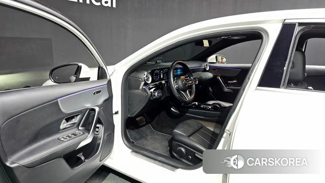 Mercedes-Benz A-Class W177 id 3851644 из Кореи 20