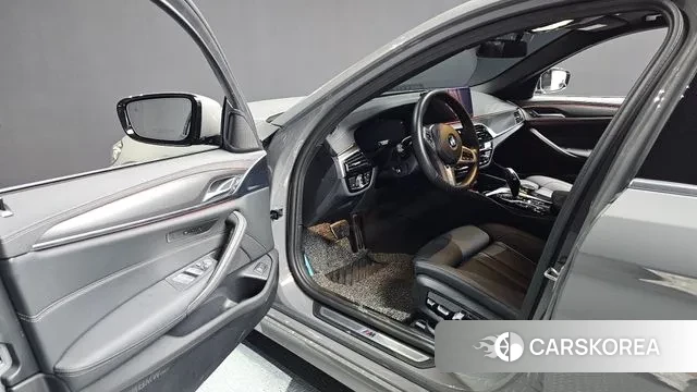 BMW 5 Series (G30) id 2959480 из Кореи 20