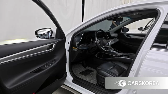 Hyundai The New Grandeur IG Hybrid id 4384279 из Кореи 30