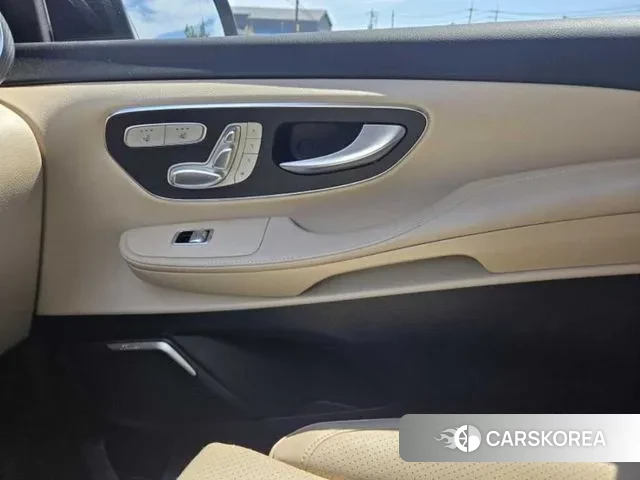 Mercedes-Benz V-Class id 3007518 из Кореи 19