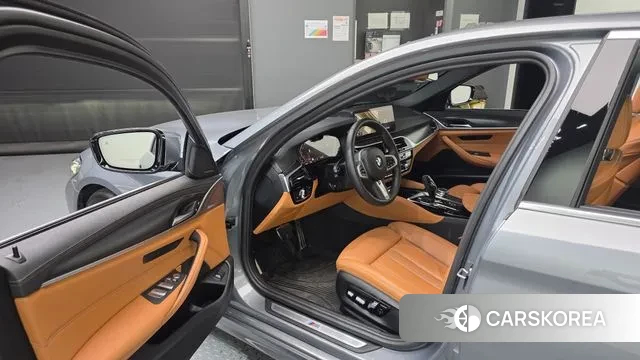 BMW 5 Series (G30) id 3153996 из Кореи 20