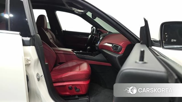 Maserati Levante id 3867418 из Кореи 20