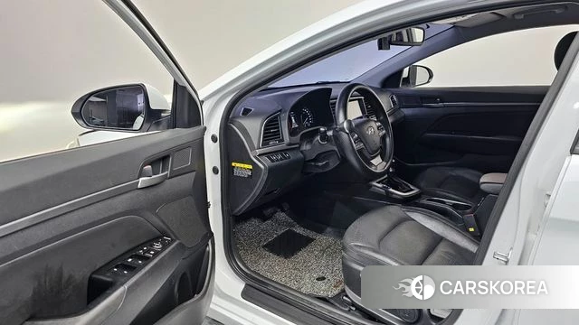 Hyundai Avante AD id 4363379 из Кореи 31