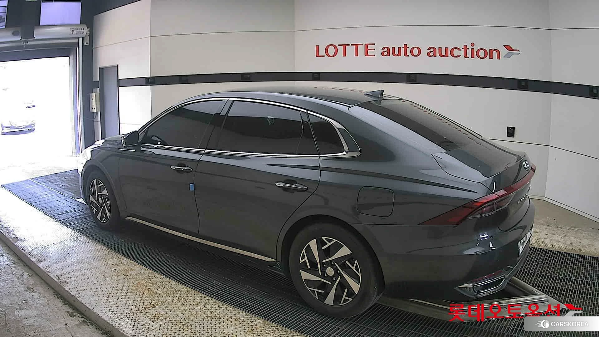 Hyundai Grandeur Hybrid id 4289332 из Кореи 36