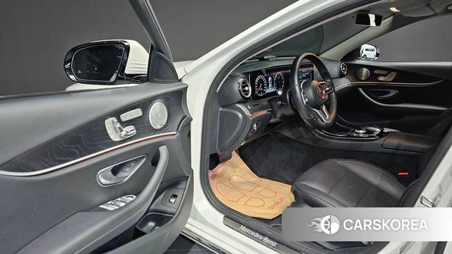 Mercedes-Benz E-Class W213 id 4397615 из Кореи 30
