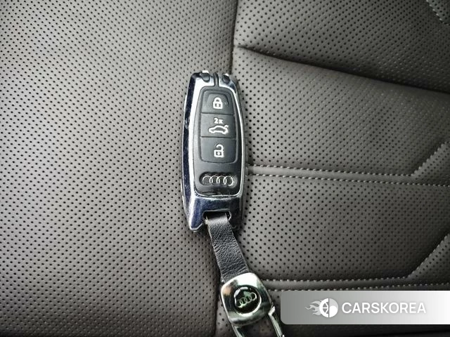 Audi A8 id 4221091 из Китая 20