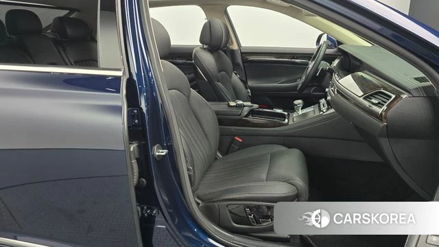 Genesis G90 id 3879435 из Кореи 20