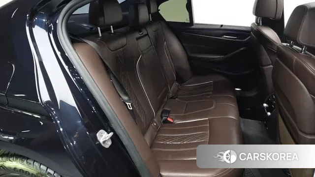 BMW 5 Series (G30) id 3520557 из Кореи 20