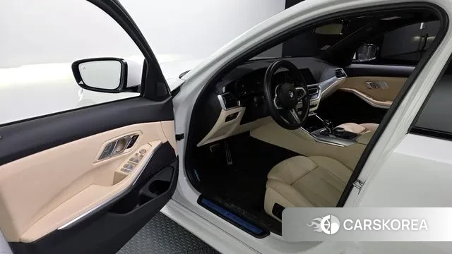 BMW 3 Series (G20) id 3427817 из Кореи 20