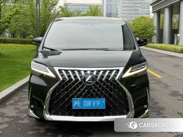 Lexus LM id 4219801 из Китая 19
