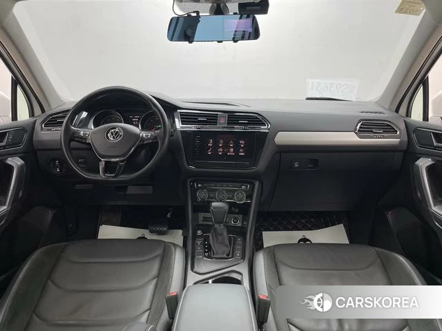 Volkswagen Tiguan L id 4277843 из Китая 26
