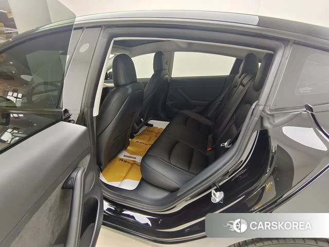 Tesla Model 3 id 4217469 из Китая 20