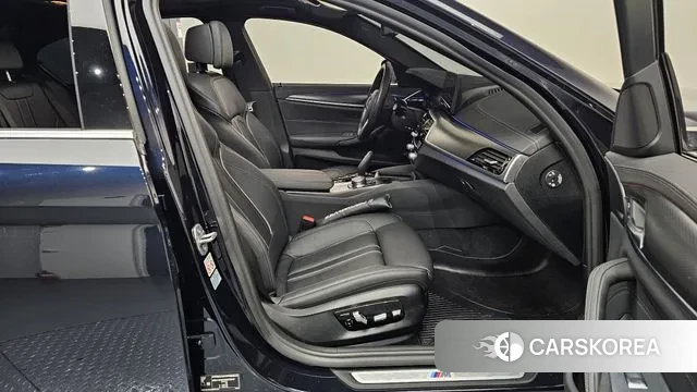 BMW 5 Series (G30) id 3591382 из Кореи 20