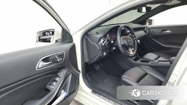 Mercedes-Benz A-Class W176 id 4417413 из Кореи 30