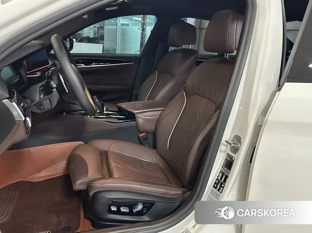 BMW 5 Series (G30) id 3334606 из Кореи 20