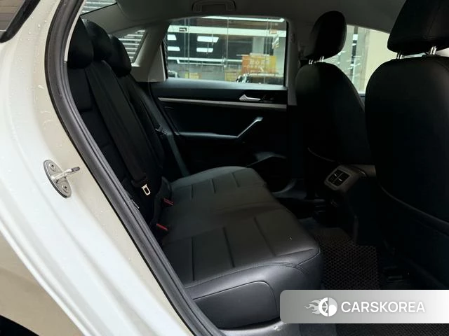 Volkswagen Lavida id 4290670 из Китая 16
