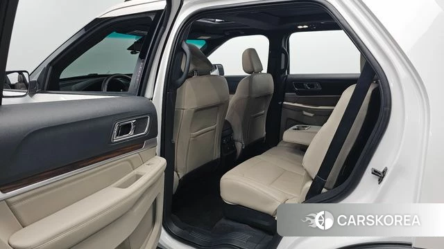 Ford Explorer id 4856215 из Кореи 37