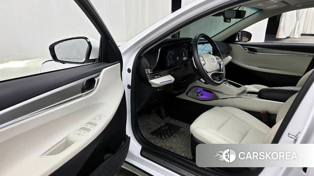 Hyundai The New Grandeur IG Hybrid id 4223913 из Кореи 34