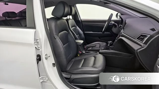 Hyundai Avante AD id 3636830 из Кореи 19