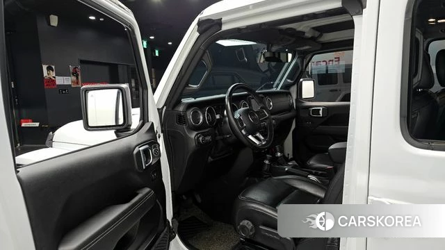 Jeep Wrangler (JL) id 4224626 из Кореи 32