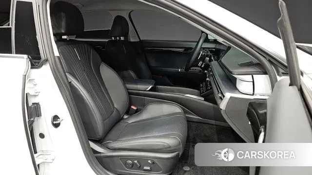 Hyundai Grandeur Hybrid (GN7) id 2930243 из Кореи 20