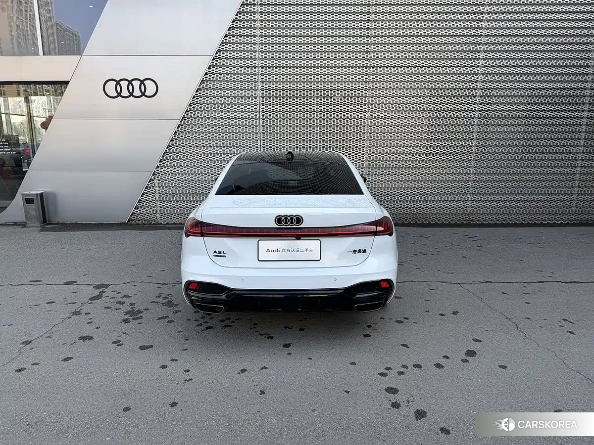 Audi A5L id 4548315 из Китая 10