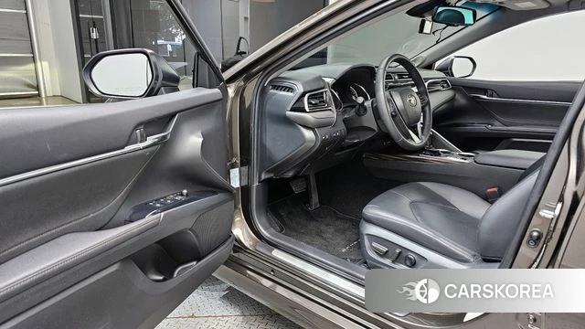 Toyota Camry (XV70) id 4269558 из Кореи 30