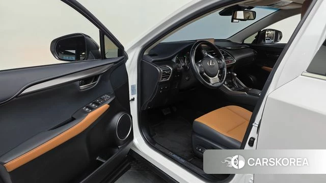 Lexus NX300h id 4251089 из Кореи 32