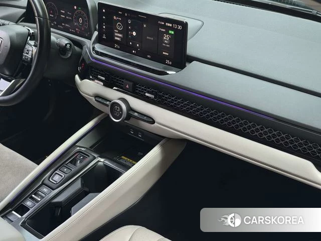 Honda Accord PHEV id 4241832 из Китая 11