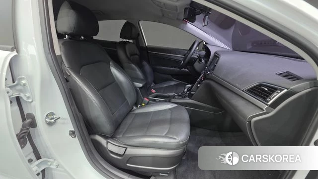 Hyundai Avante AD id 4557809 из Кореи 20