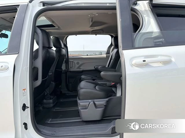Toyota Saina id 4272926 из Китая 24