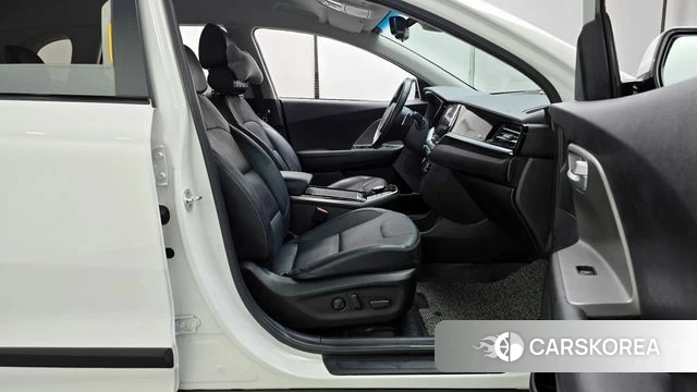 Kia Niro Plus id 3832606 из Кореи 20