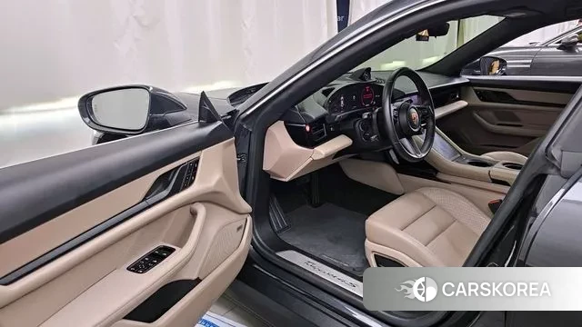 Porsche Taycan id 2999421 из Кореи 20