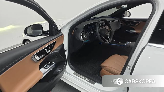 Mercedes-Benz E-Class W214 id 4602278 из Кореи 31